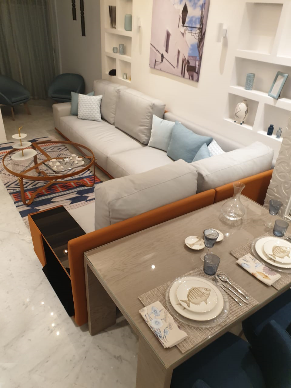 MAISON PRIVÉE
